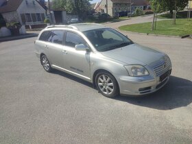 Toyota Avensis 2.2 130 kw 2006 - 4