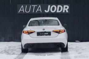 Alfa Romeo Giulia 2.0T 206 kW Veloce Q4, ČR, Kamera, Keyless - 4