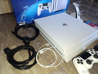 PS4 1tb Pro - 4