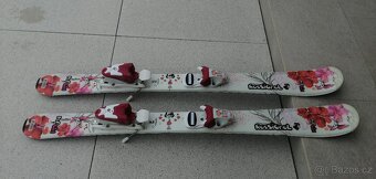 Lyže 100 Rossignol + hůlky - 4