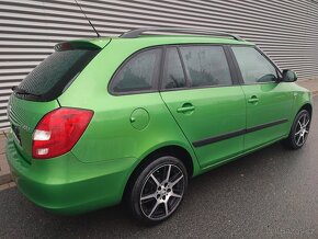 2011 facelift Škoda Fabia combi 1.4i 16V 63 kW  Family - 4