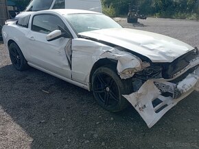 FORD MUSTANG 3,7L V6 RV 2014 227KW CZ. TP POJIZDNÉ, - 4