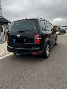 Volkswagen Touran CROSS - 4