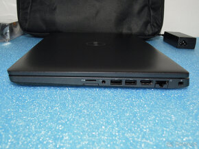 Dell Latitude 5300 13" Touch 16GB 4.Jádro 4.1GHz DDR4 512G - 4