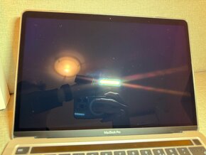 Apple MacBook Pro 13" 2020, M1 8-core, 256GB - 4