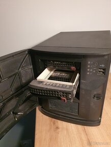 Case Supermicro + C9Z390-CG-IW + i3-9100F - 4