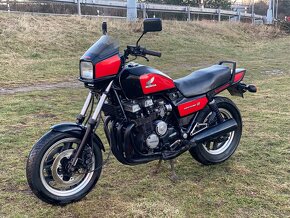 Honda CB 750 Nighthawk S (1984) - 4