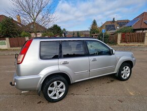 Nissan X trail 2.5 benzin 4x4 121 kw - automat - tažné - 4