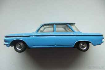 CORGI TOYS mierka 1:43:Chevrolet Corvair model 1960 - 4