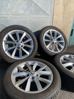 Originál Škoda 5x112 R17 225/50/17 - 4