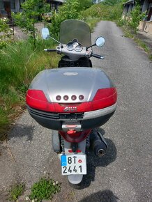 Piaggio Beverly 250 - 4