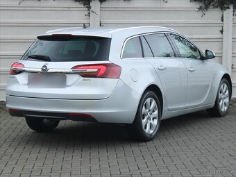 Opel Insignia 2,0 CDTi Cosmo ČR 2.maj  Sports Tourer 6M/T Co - 4