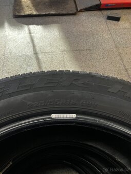 Bridgestone 225/55 18 98V - 4