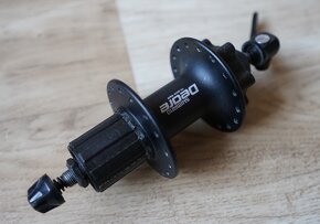 Zadní RÚ náboj na kotoučovou brzdu Shimano Deore, 32 děr - 4