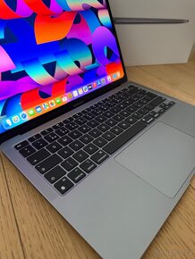 MacBook Air M1 256GB - záruka 22 měsíců - 4