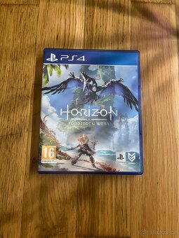 PS4 hry: Horizon , Hogwarts, Last of us 2, Dying Light 2 - 4