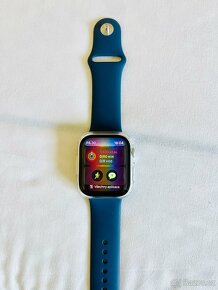 Téměř nové hodinky Apple Watch 9 GPS 45mm - 4