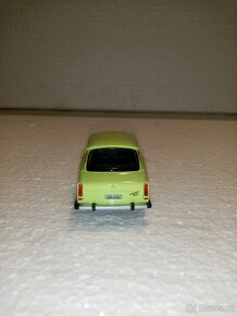 Kovové autíčko Trabant 601 Univerzál - 4