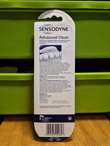 Zubní kartáčky Sensodyne Advanced Clean Extra Soft 3ks - 4