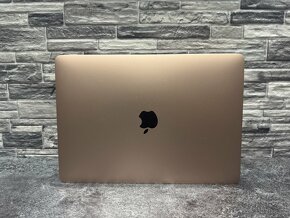 MacBook Air 13" 2020 M1 / 8GB / 256GB - 4