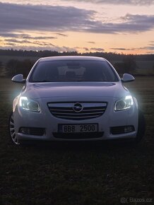 Opel Insignia 2.0 CDTi 118kW r.v. 2012 - Liftback - 4