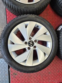 205/50R17zimní Pirelli+alu Belmont VW Golf 8,ET46,5H0601025B - 4