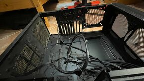 PC bedna/case Corsair ATX - 4