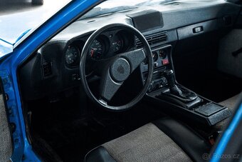 Porsche 924 - 4