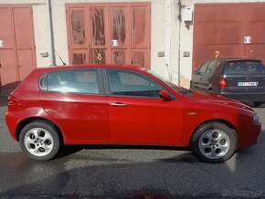 Alfa romeo 147 - 4