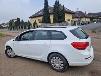 Opel Astra J Combi 1.7 cdti - nové ČR - 1 majitel - STK 2027 - 4