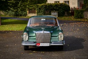 Mercedes Benz w111 250 SE - 4