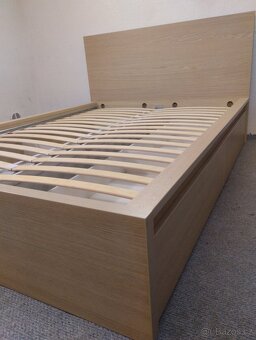 Postel 140x200 cm - Ikea Malm - 4