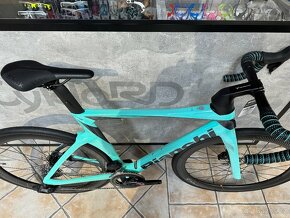 Bianchi Oltre Comp Rival eTap vel. 55cm - 4