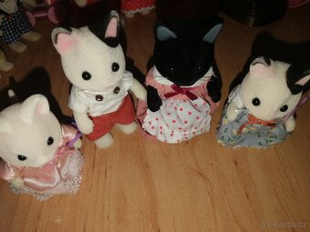 Sylvanian figurky a  domeček - 4