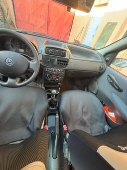 Fiat Punto - 4