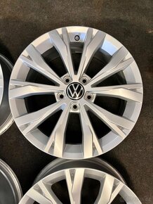 5x112 R17 originál disky Volkswagen TOP STAV - ET 40 - 4