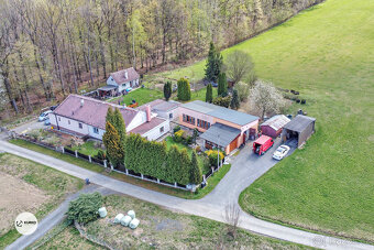 Pronájem rodinného domu 5+2, 130 m2 + dílna 100 m2 v obci Tř - 4
