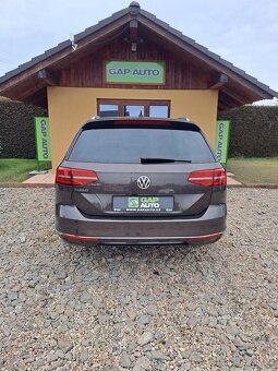 Volkswagen Passat 2.0 TDI 110kW FULL LED orig.136tis. HIGHL - 4