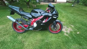 Honda CBR 600F Sport - 4