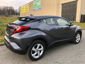 Toyota C-HR 1.8 Hybrid E-CVT Plný servis Toyota Záruka - 4