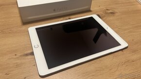 Apple iPad Air 2 128GB, příslušenství, 2400Kč - 4