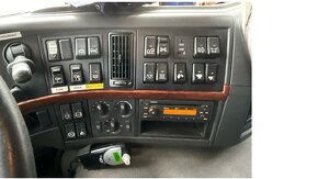 Volvo FM 6x4 nosič kontejnerů s rukou Palfinger PK34002 - 4