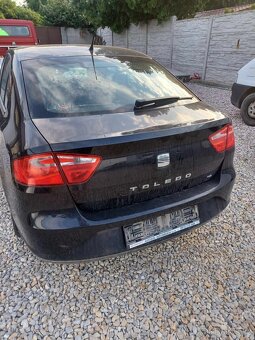 Rozpredam Seat Toledo 1.2Tsi 77kw CBZ 2014 - 4