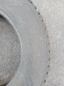 Zimní pneu 235/65 R17 Nokian - 4