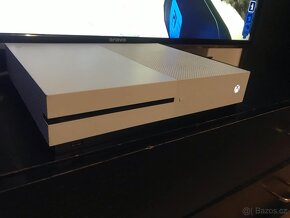 Xbox one S 1TB - 4