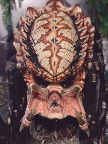 Predator 2 City hunter busta 1:1 CoolProps 65 cm - 4