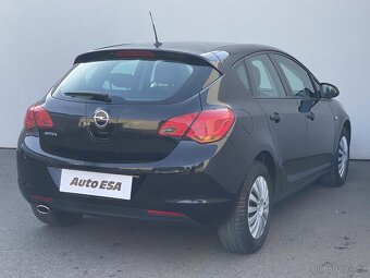 Opel Astra 1.4T ,  88 kW benzín, 2011 - 4