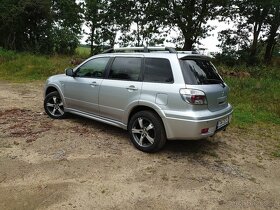 MITSUBISHI OUTLANDER  TURBO  2,0 i - 4