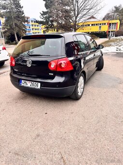 GOLF 5 - 4