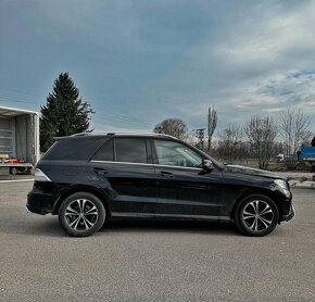 Mercedes benz ML 500 4matic  W166 rv 2015 vzduch - 4